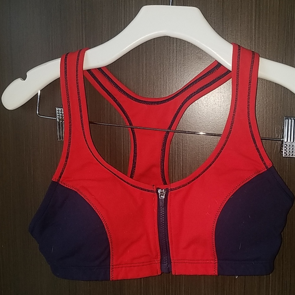 Sports bra